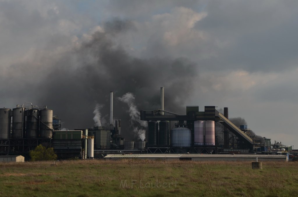 Einsatz BF Koeln Mechernich Werk Orion Harry Kloepferstr P11.JPG - Miklos Laubert